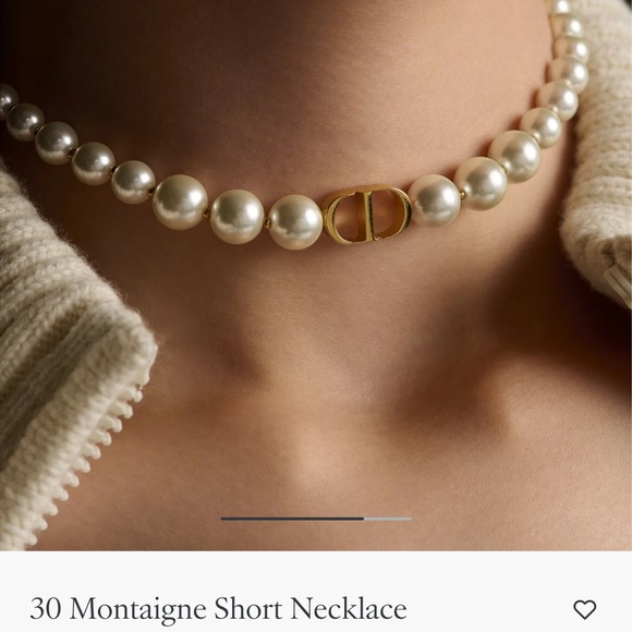 Christian Dior 30 Montaigne Short Necklace in Gold-Metal and White Pearls - Picture 6 of 6
